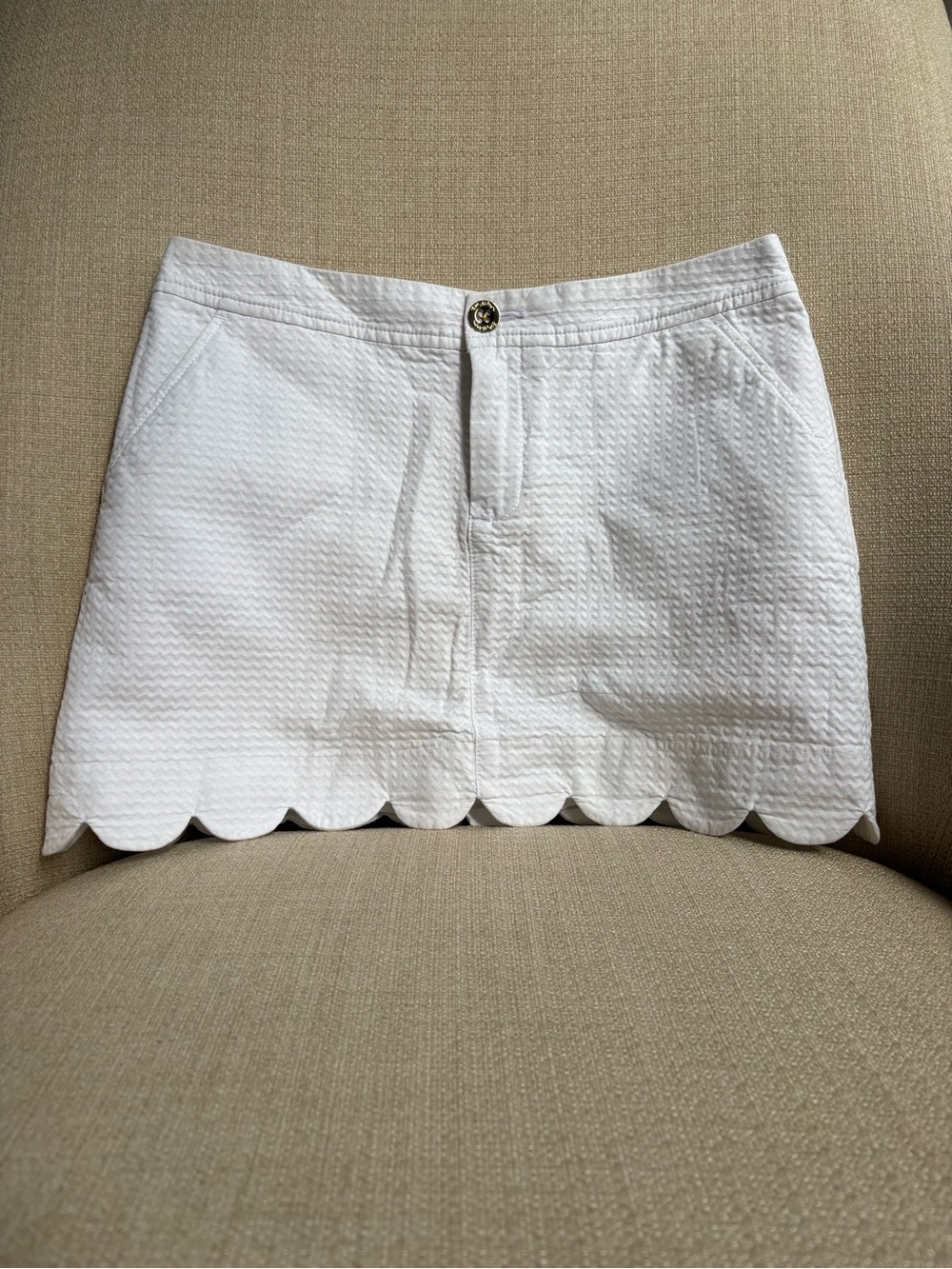 Lilly Pulitzer Kaylie  White Cotton Textured Skirt with  Built in shorts.